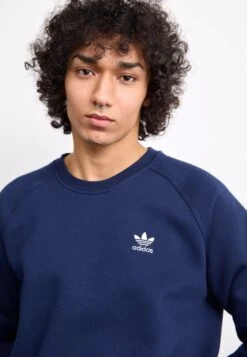 Adidas Originals CREW - Sweatshirt - Night Indigo -ASOS 029648328b4f49499c7ec47630918eb4