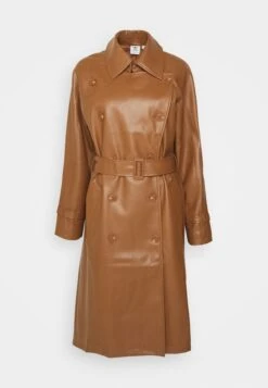 Adidas Originals Trench - Wild Brown -ASOS 02f7ea54601c4be7b8af0011b3c9514c