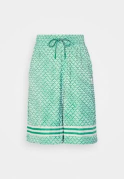 Adidas Originals Adicolor 70S - Short - Green -ASOS 0390c2ff34b2405a9cadb1253a5221a7
