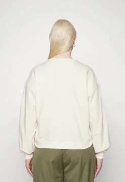 Adidas Originals Crew - Sweatshirt - Beige -ASOS 0717281ef958455d92cee63b9ac209a4