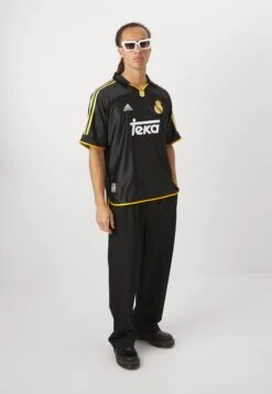 Adidas Originals REAL MADRID 3RD 99 - Maillot De Foot - Black -ASOS 096f36999b44467291367506d4e9638b