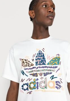 Adidas Originals Loveuni Tref Te Unisex - T-Shirt Imprimé - White/Multicolor -ASOS 0a9f3e385f0c4cc5842669fe8b4bbf59