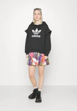 Adidas Originals Always Original Trefoil Hoodie 2-In-1 - T-Shirt Imprimé - Black -ASOS 0beaa78cc8384cf59e65198c2e26dc49