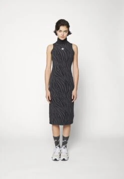 Adidas Originals Dress - Robe Fourreau - Carbon/Black -ASOS 0cf03434d7f3417fb219fc6180342465
