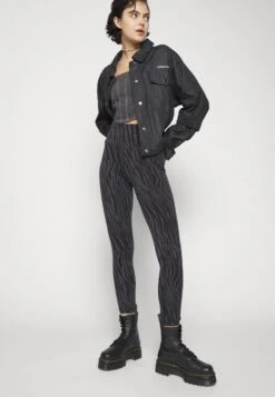 Adidas Originals Tight - Legging - Carbon/Black -ASOS 0dda901111824fb3b45cb28f620b036e