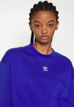 Adidas Originals Adicolor Essentials Crew - Sweatshirt - Semi Lucid Blue -ASOS 0deedfbb4e0846f8bd5e7c1ddb6c1c51