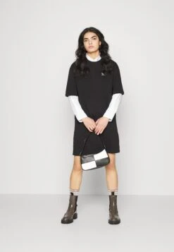 Adidas Originals Tee Dress - Robe En Jersey - Black -ASOS 0ee1ab6e537e46a5b5513edcace0b678