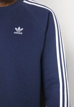 Adidas Originals ADICOLOR CLASSICS 3-STRIPES CREW - Sweatshirt - Night Indigo -ASOS 107a1f5bfe184332a8fd57c176425b3f