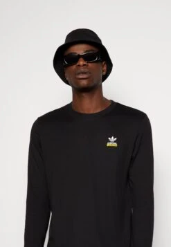 Adidas Originals Unite Unisex - T-Shirt À Manches Longues - Black -ASOS 10ed2c7cf7c440fc8ce450f7af0a9d52