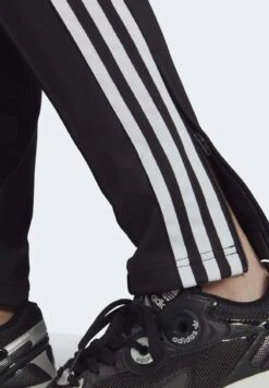 Adidas Originals Prme Sst - Pantalon De Survêtement - Black -ASOS 11aa255ebbb143c7aadbc223aa35bcc8