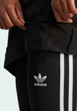 Adidas Originals Full-Cover Wear - Accessoire De Plage - Black White 11 Adidas Originals Full-Cover Wear - Accessoire De Plage - Black White -ASOS 14d47643389944c5bdb3bd50df4cc96a
