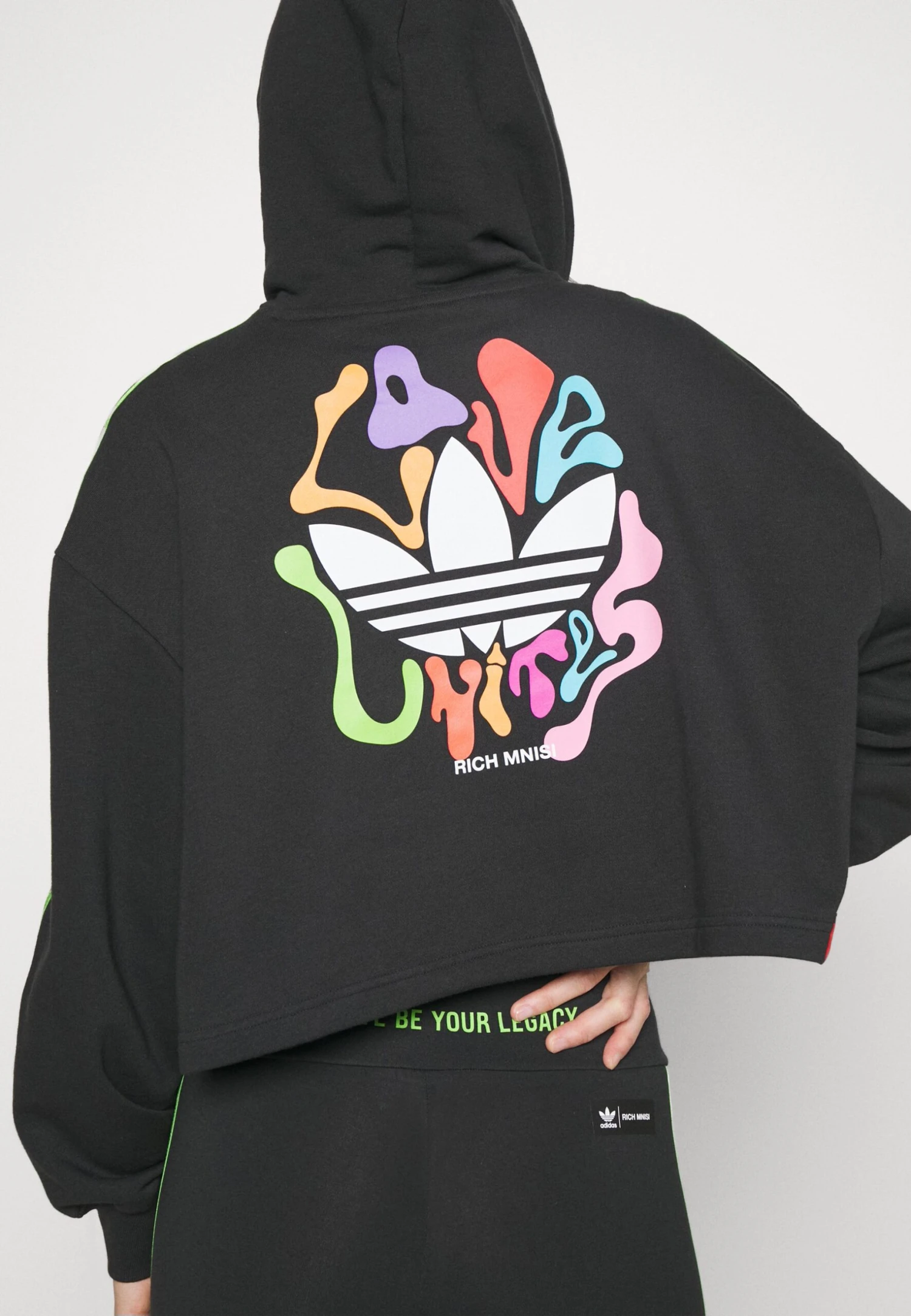 Adidas Originals Pride Hoodie - Sweatshirt - Black 6 Adidas Originals Pride Hoodie - Sweatshirt - Black – Image 6