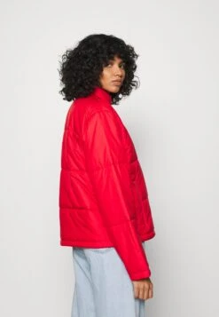 Adidas Originals Short Puffer Midweight Jacket - Veste Mi-Saison - Scarlet -ASOS 17d4841636a54a949586899c111ab54d