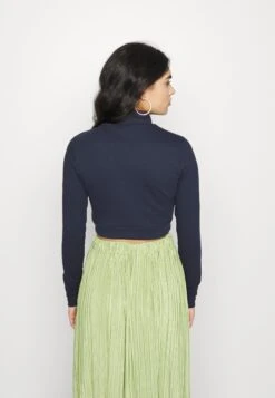 Adidas Originals Cropped - T-Shirt À Manches Longues - Legend Ink -ASOS 18011a8968c541d39296e1e42e9701bd