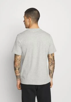 Adidas Originals Essential Tee Unisex - T-Shirt Basique - Medium Grey Heather -ASOS 1b809b75e319460ebeb594f48dc63e8f