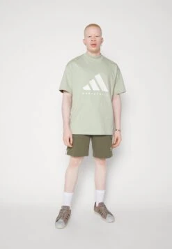 Adidas Originals One Unisex - T-Shirt Imprimé - Green -ASOS 1de0ac55f32c42edac3ddf386fe647e1