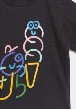 Adidas Originals X James Jarvis Set - Short - Black Crew Yellow -ASOS 20cd2e771e354834b3be01794471f00e