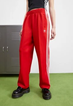 Adidas Originals Sst Tp Os - Pantalon De Survêtement - Better Scarlet -ASOS 211a990e4ac7434faf91db77a3ed68f7