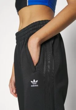 Adidas Originals Sst Tp Os - Pantalon De Survêtement - Black -ASOS 21ac2a954a4f4fd7a10eb7fc914ef4c1