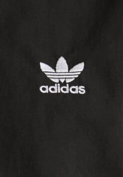 Adidas Originals Track - Veste Légère - Black -ASOS 21bdc3d79ea54f97b245352758fa19da