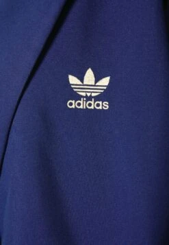 Adidas Originals Originals Varisty - Blazer - Victory Blue -ASOS 24c5d2a4cf60451486a3b51b643c61d2