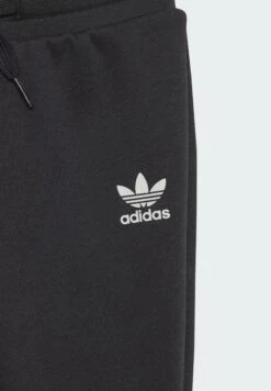 Adidas Originals Rekive Hoodie Set - Survêtement - Carbon -ASOS 28be968d1b934f7dbe9badc46be01838
