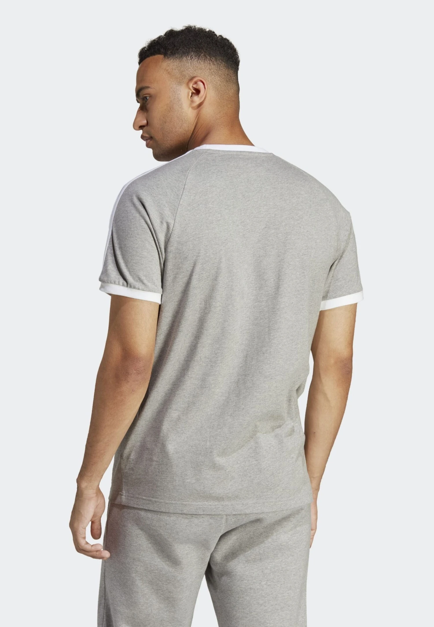 Adidas Originals 3 Stripes Tee Unisex - T-Shirt Imprimé - Medium Grey Heather 2 Adidas Originals 3 Stripes Tee Unisex - T-Shirt Imprimé - Medium Grey Heather – Image 2