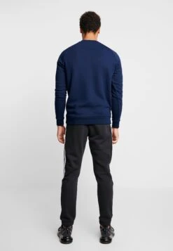 Adidas Originals Trefoil Crew Unisex - Sweatshirt - Collegiate Navy -ASOS 2b802ab1633f44548db9fcd91cf70ab0