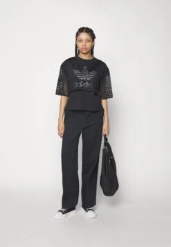 Adidas Originals Big Logo Tee 2 In 1 - T-Shirt Imprimé - Black -ASOS 2beb5aece7ce456193f1b8b989f97297