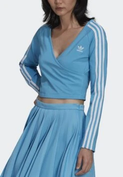 Adidas Originals Classics - T-Shirt À Manches Longues - Blue -ASOS 2e0e1a2ca82d4407a3e0cba2d866bc41