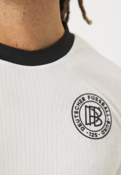 Adidas Originals DEUTSCHLAND DFB 125 ANNIVERSARY JERSEY LONGSLEEVE - T-shirt à Manches Longues - Cloud White/black -ASOS 3108a6a43a4946ae9e52556357ac9c2b