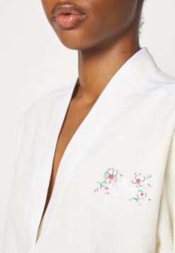 Adidas Originals Cardigan - Sweat Zippé - Cream White -ASOS 315717396b924cdba8c4ec0f27d802b5