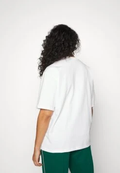 Adidas Originals Adidas Retro Luxury Tee - T-Shirt Imprimé - White -ASOS 33fa4dc0017d4cddb2d4020e1d2e8a76