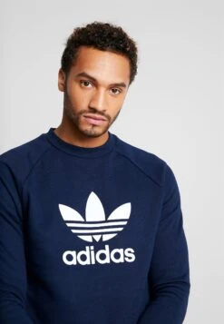 Adidas Originals Trefoil Crew Unisex - Sweatshirt - Collegiate Navy -ASOS 3491f386dba44462b3648186abcf1cb7