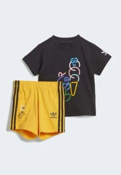 Adidas Originals X James Jarvis Set - Short - Black Crew Yellow -ASOS 366a0ebb5a5a44abbf67ab24f1e851c1