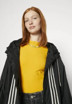 Adidas Originals Adicolor 70S Shiny - Parka - Black -ASOS 36966cf12fd046ec81220e7d4ea45c6e