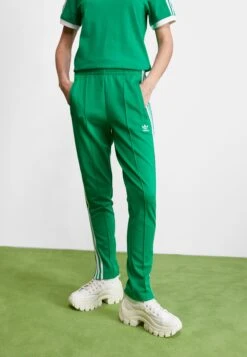Adidas Originals Classic Trackpant Open Hem - Pantalon De Survêtement - Green -ASOS 3a21af7616e949128c9b87e6ac670b1b