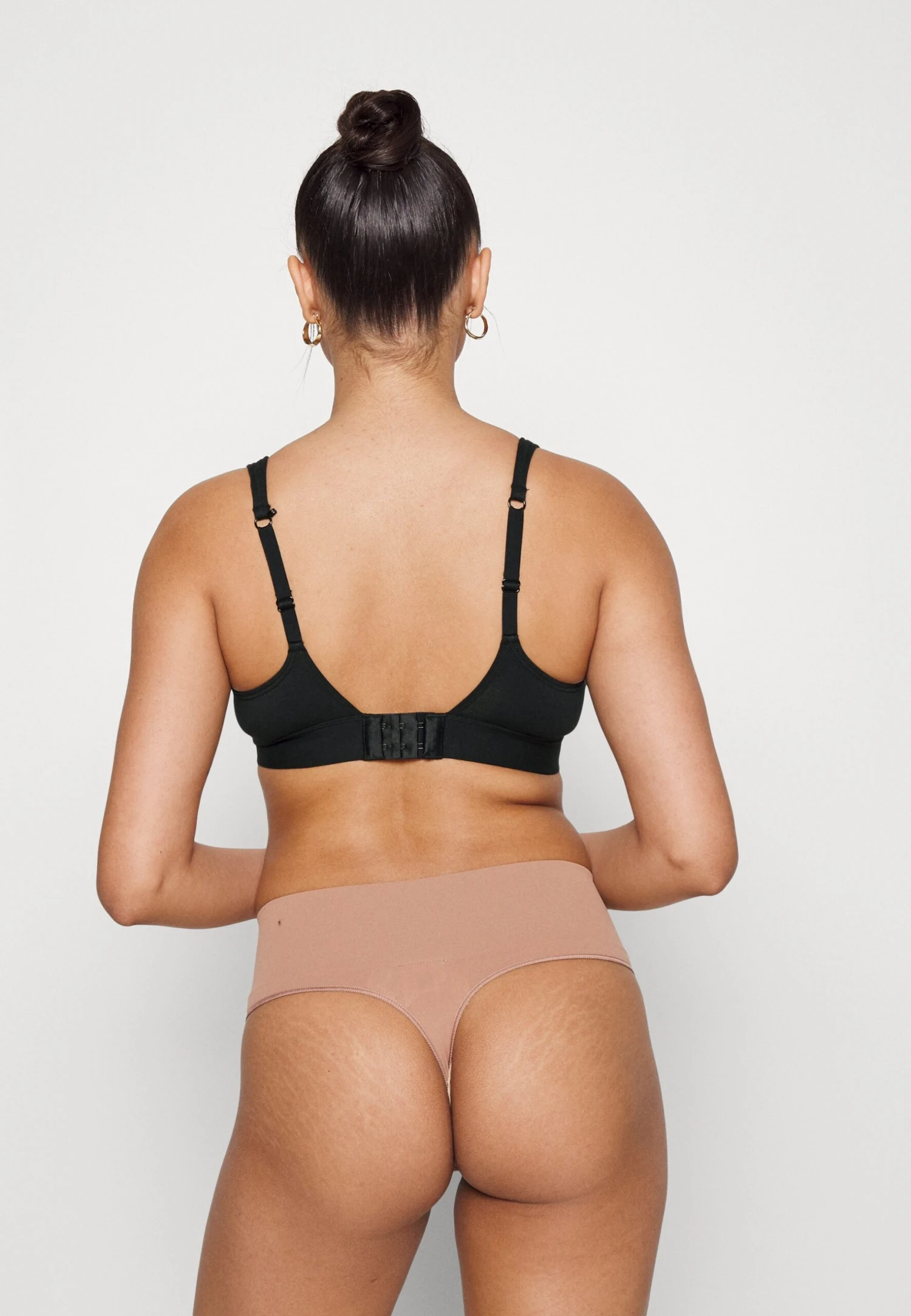 Adidas Originals Unlined - Soutien-Gorge Triangle - Black 4 Adidas Originals Unlined - Soutien-Gorge Triangle - Black – Image 4