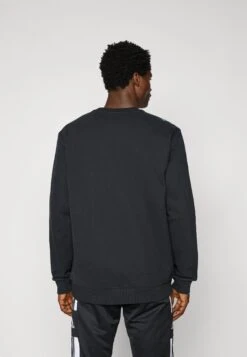 Adidas Originals LIVERPOOL FC ICON SWEAT - Article De Supporter D'équipe De Club - Black -ASOS 3de82e178b0146a494236beebfed8b29