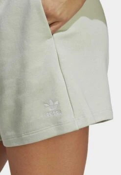 Adidas Originals Essentials - Pantalon De Survêtement - Linen Green 10 Adidas Originals Essentials - Pantalon De Survêtement - Linen Green -ASOS 404bf358d0384f51ac5ffbcb50abbc02