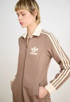Adidas Originals TRACK DRESS - Robe De Jour - Trace Brown -ASOS 40e581d579da47a79d542ea75cb13341