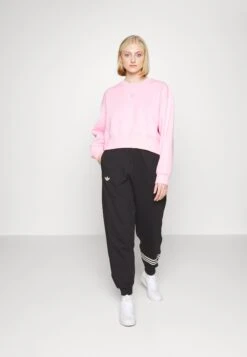 Adidas Originals Adicolor Essentials Crew - Sweatshirt - True Pink -ASOS 43c3887e656043fe9c5e1fa432da03fd