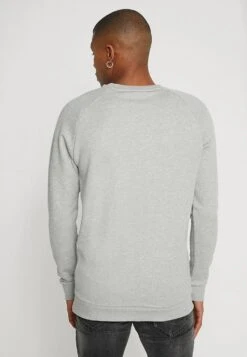 Adidas Originals Essential Crew - Sweatshirt - Medium Grey Heather -ASOS 47faf53e7c7346739fcd5e4d3801b342