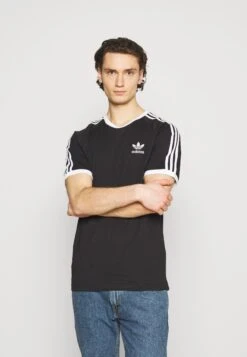 Adidas Originals Stripes Tee Unisex - T-Shirt Imprimé - Black -ASOS 48974c6a254044398bb1e8fdafd22539