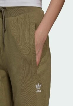 Adidas Originals Adicolor Essentials - Pantalon De Survêtement - Green -ASOS 48d72de6a19c456bbaad87074da7bc44