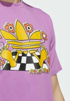 Adidas Originals Cartoon Trefoil - T-Shirt Imprimé - Purple -ASOS 4af2d95c0af14845abf8924265c83725