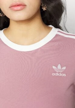 Adidas Originals 3 Stripes - T-Shirt Imprimé - Magic Mauve -ASOS 4c4b7d03cb384c68ac38908da1325b3d