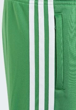 Adidas Originals Sst Set - Survêtement - Green -ASOS 4cba63fd98cd4171a4e70b7b1769f964