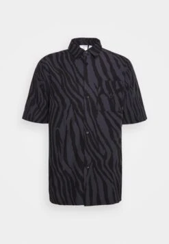 Adidas Originals Chemise - Black -ASOS 4cedf5351fff4d42bc56b83f6ae8ccea