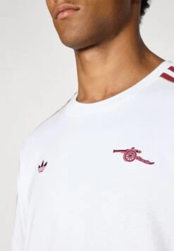 Adidas Originals ARSENAL FC ICON TEE - Article De Supporter D'équipe De Club - White -ASOS 4d5de002617c45d18ba67313847a2262